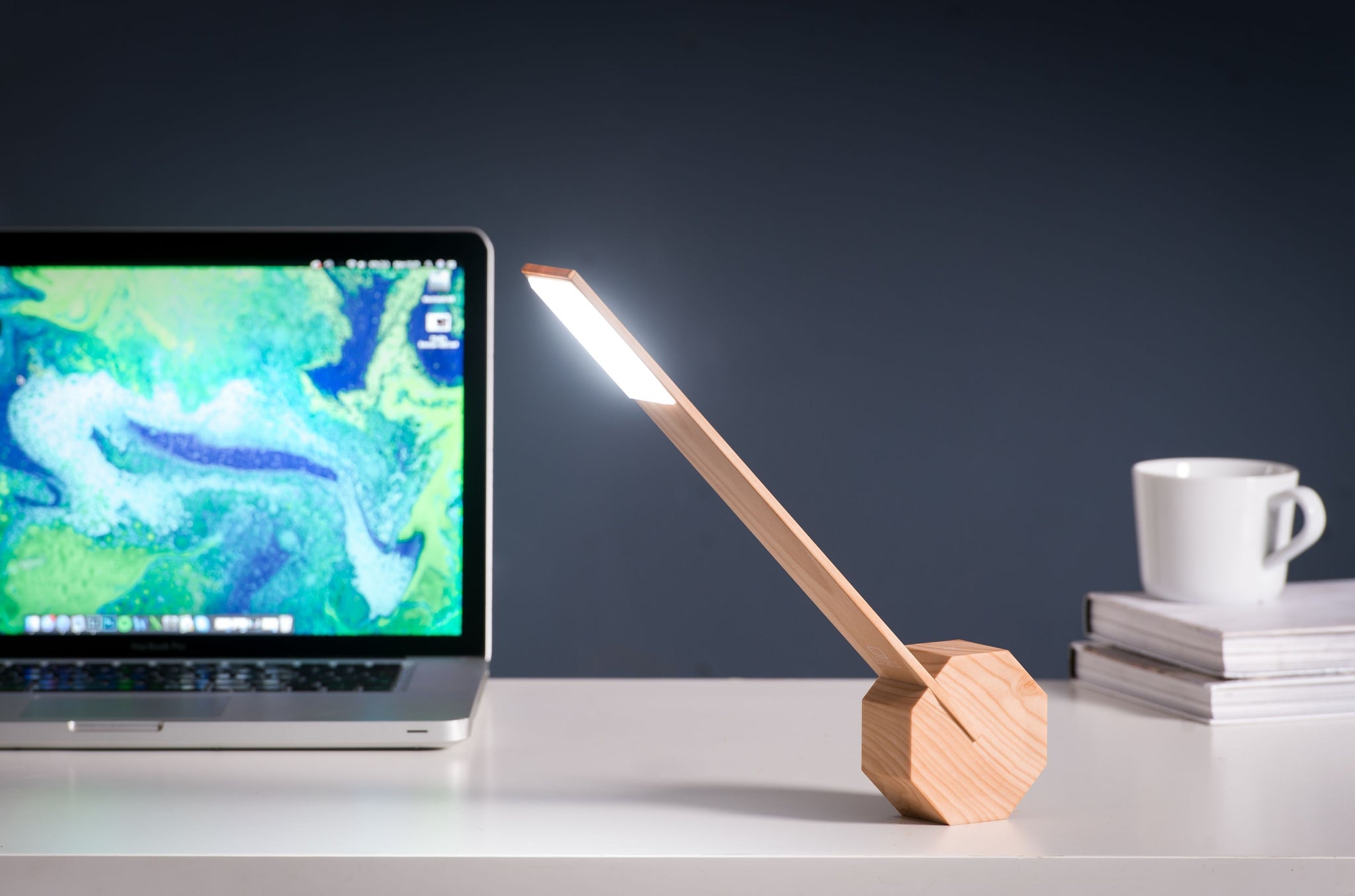 Gingko Octagon One portable Desk Light